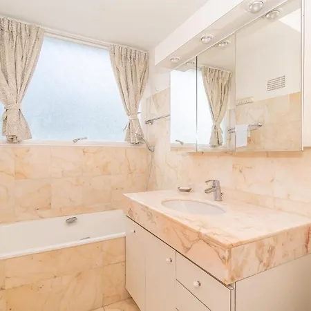 度假居 Splendid 1 Bedroom In Swimming Pool Tennis Stunning Sea View By Olam *